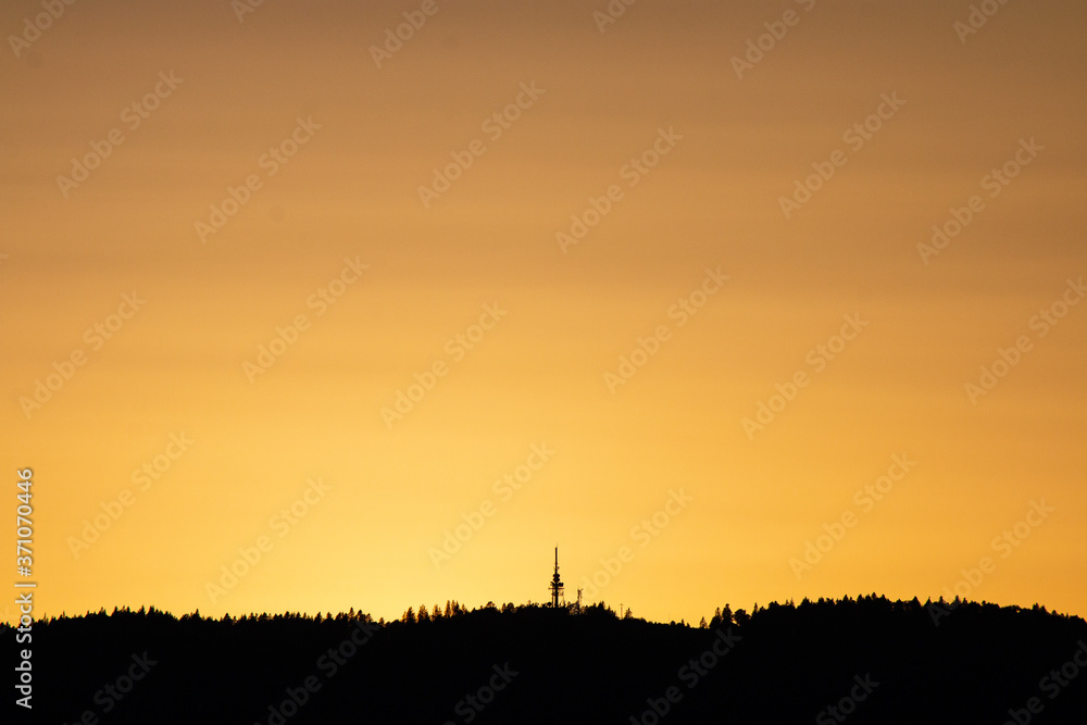 Fototapeta premium Coucher de soleil sur le Mont du Chat