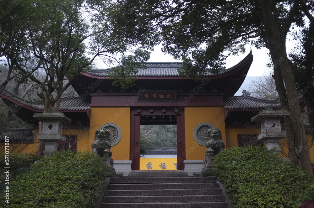 Lingyin temple Lingyin temple