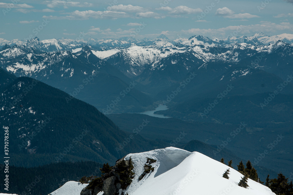 Snow Mountains PNW