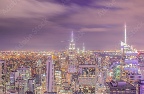 New York City at Night © Hanyun