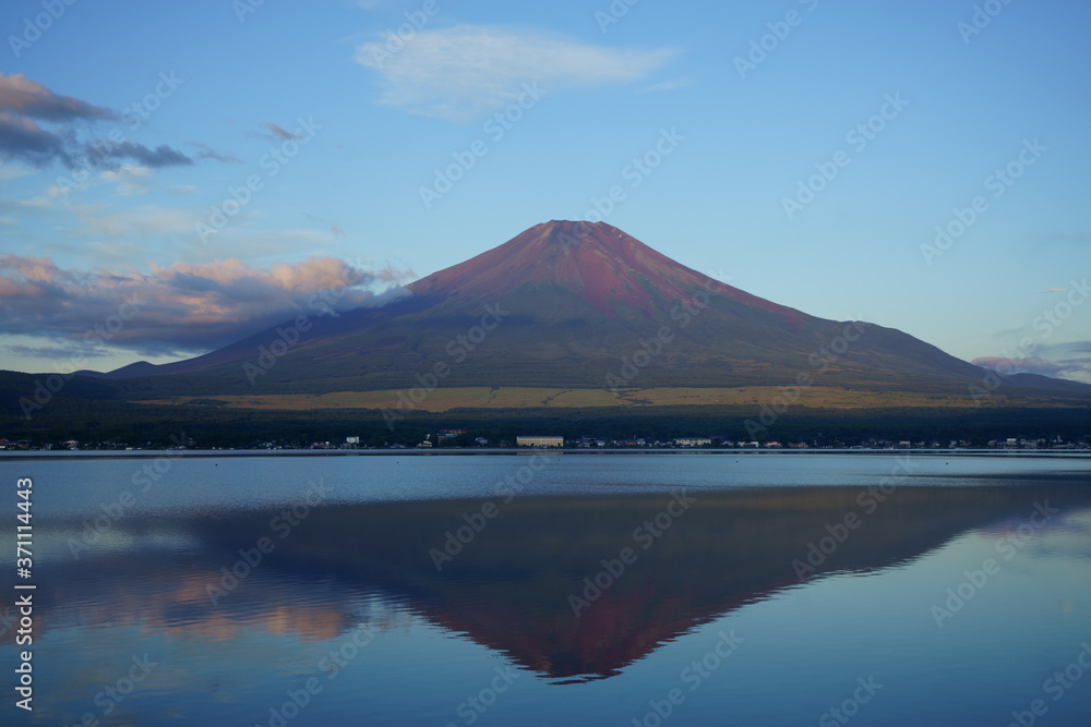 Mt.Fuji, when it has a red appearance

