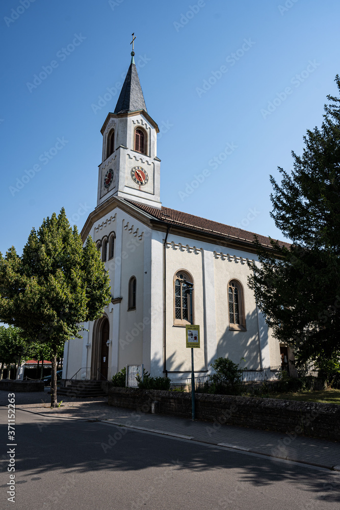 KIrche in Berghausen