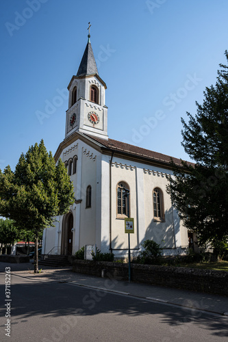 Obraz na płótnie KIrche in Berghausen w salonie