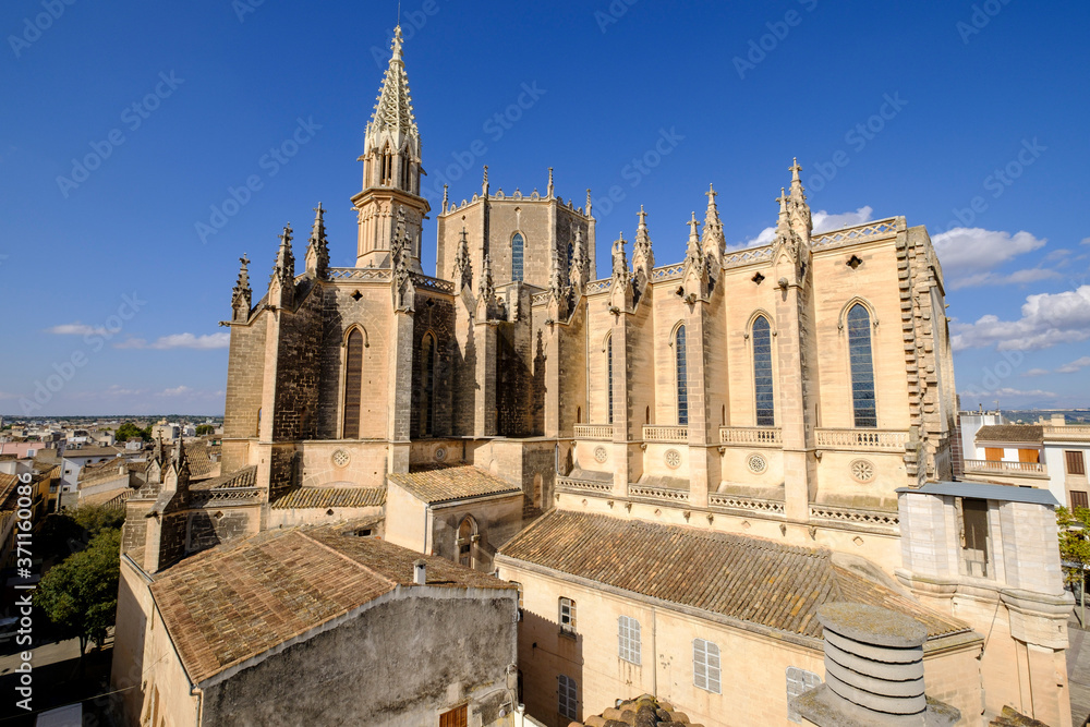 Iglesia Nuestra Senyora dels Dolors estilo neogótico del siglo XIX, edificada sobre la antigua iglesia de Sana María de Manacor, del siglo XV, Manacor, Mallorca, balearic islands, spain, europe Iglesia Nuestra Senyora dels Dolors estilo neogótico del siglo XIX, edificada sobre la antigua iglesia de Sana María de Manacor, del siglo XV, Manacor, Mallorca, balearic islands, spain, europe