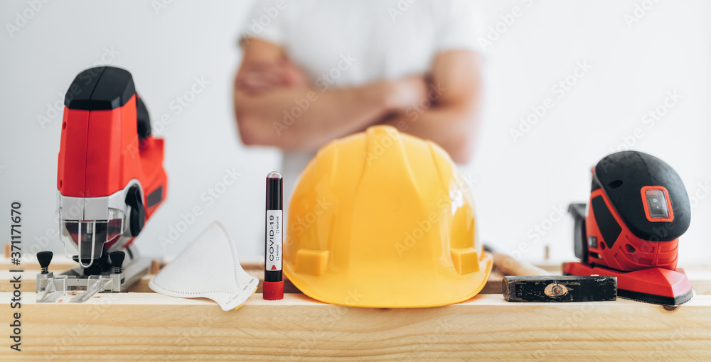 Builder unable to work during the coronavirus lockdown Builder unable to work during the coronavirus lockdown