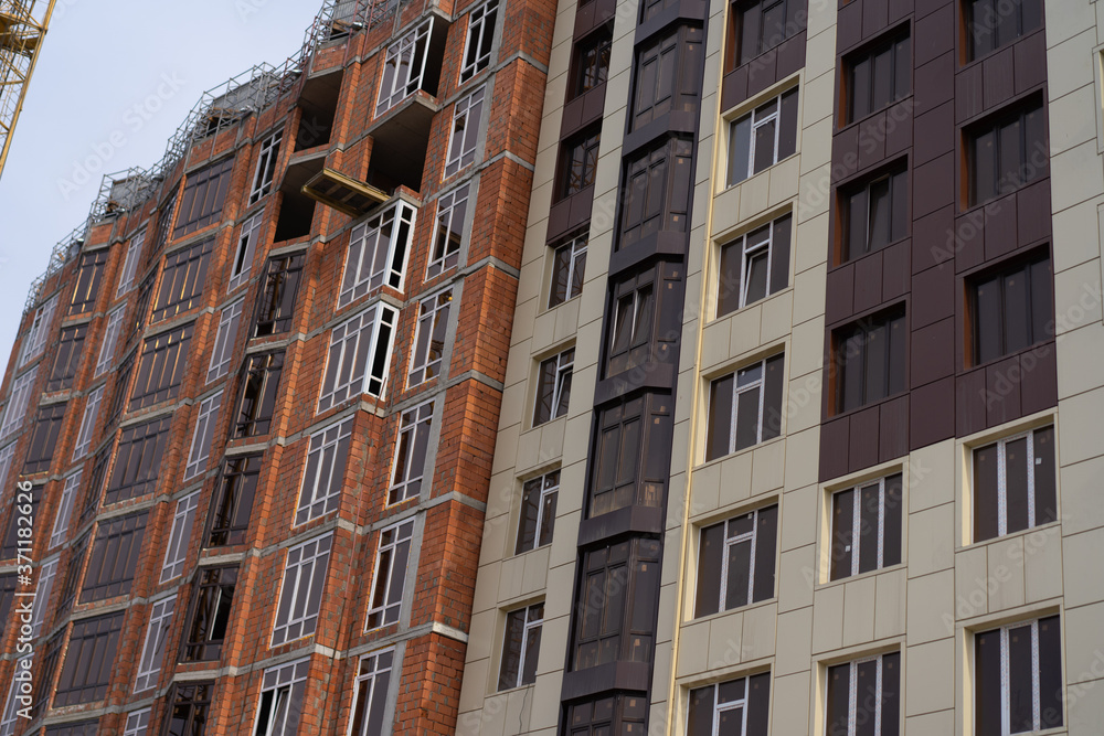 Construction of a multi-storey residential building