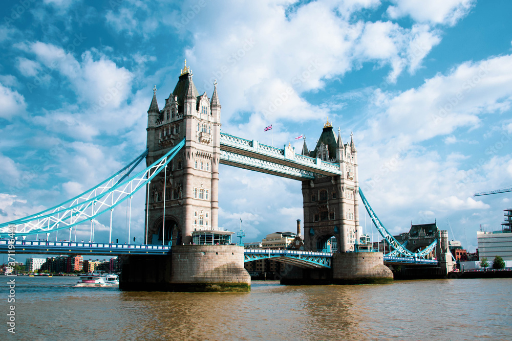 Fototapeta premium tower bridge in london