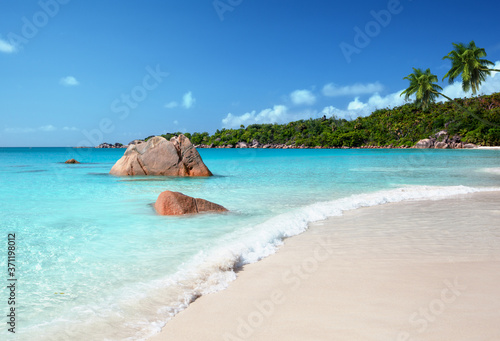 Fototapeta Naklejka Na Ścianę i Meble -  Anse Lazio beach at Praslin island, Seychelles