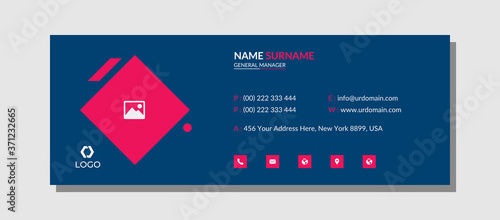 Email signature with an author photo place modern and minimalist layout	