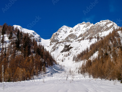 snowy winter panorama of the valley. © Mor65_Mauro Piccardi