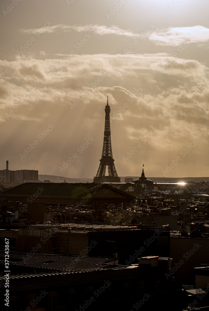 Fototapeta premium Tour Eiffel in Paris with city, Eiffel tower
