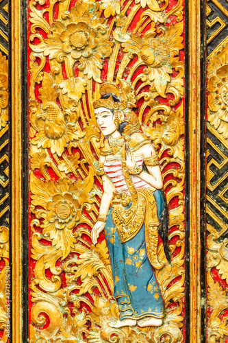 Wallpaper Mural Munduk is a small village located in the mountains of Bali. The village itself is not very interesting, but the beautiful surroundings make it a very nice destination. Torontodigital.ca