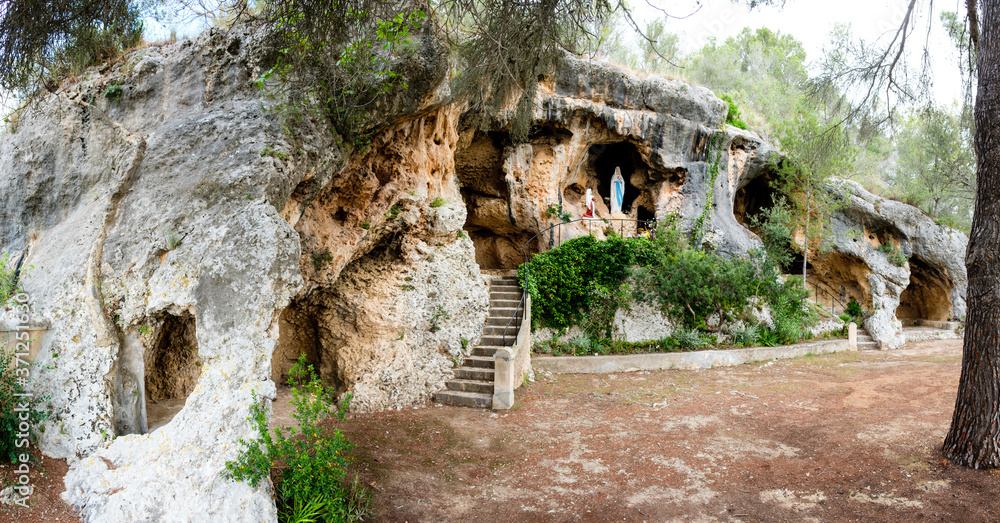 Cova de Lourdes, Cova des Coloms, Santa Eugenia, Mallorca, balearic islands, Spain