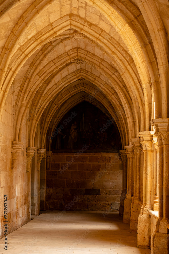 Obraz premium monasterio de Santa María la Real de Huerta, construido entre los siglos XII y XVI, Santa María de Huerta, Soria, comunidad autónoma de Castilla y León, Spain, Europe