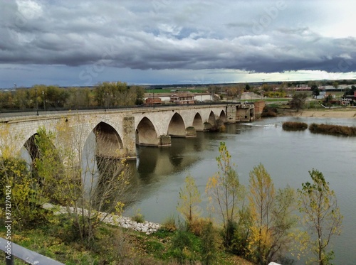 Streets and bridges of feudal Tordesillas