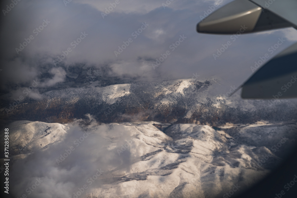 Naklejka premium Aerial view of mountains 18