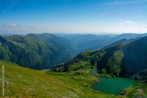 Fototapeta Naklejka Na Ścianę i Meble -  landscape of the Fagaras mountains in summer