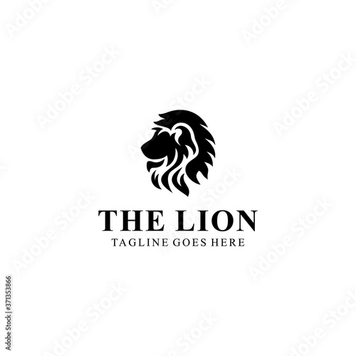 Creative animal lion king logo design vector illustration emblem template