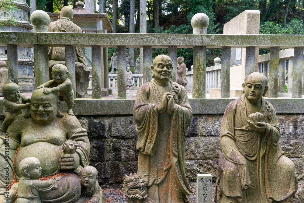 日本の太龍寺の地蔵 StockFoto Adobe Stock