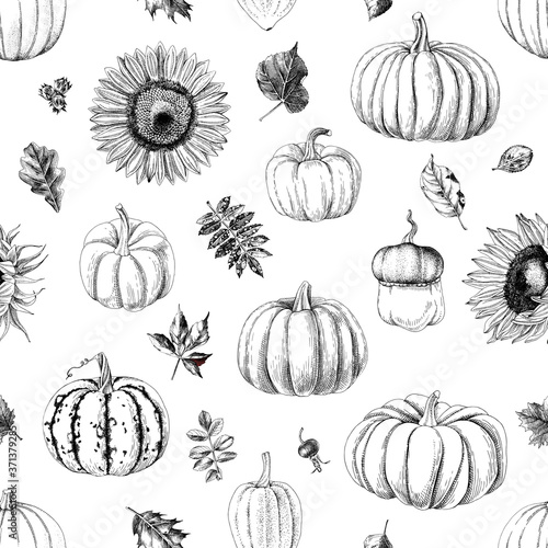 Seamless pattern with pumpkins and sunflowers