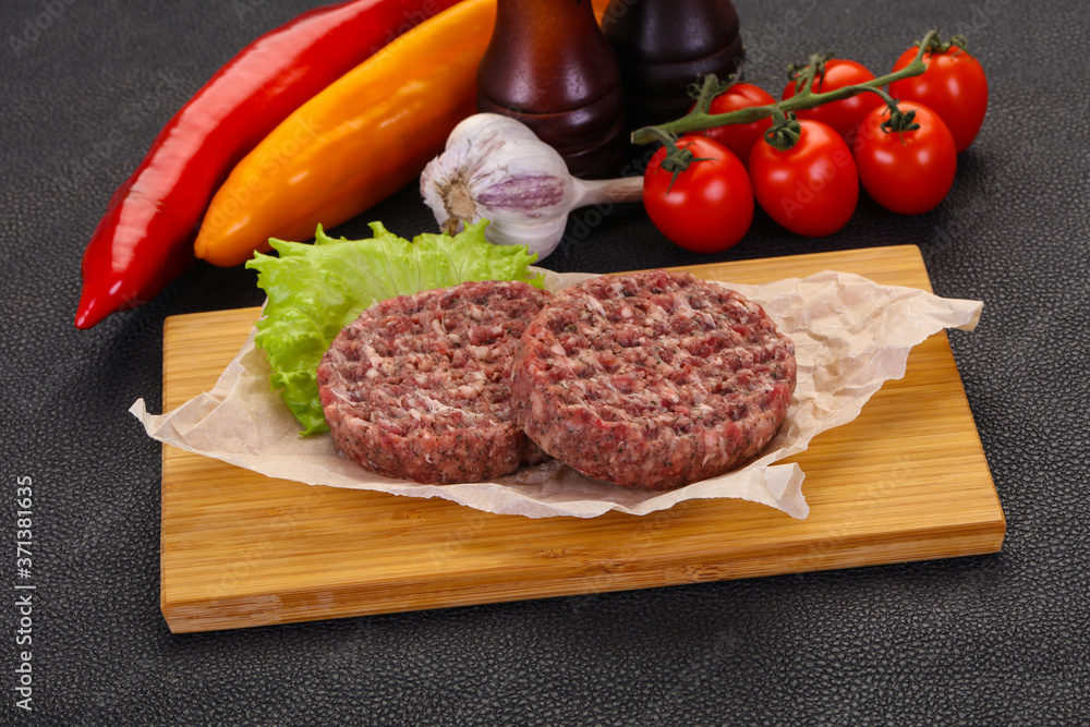 Raw burger cutlet