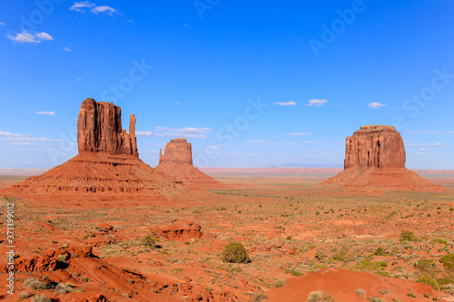 High Noon in the Monument Valley