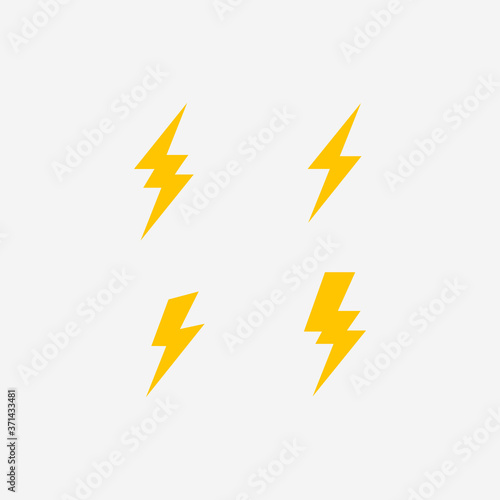 Collection lightning bolt flash symbol