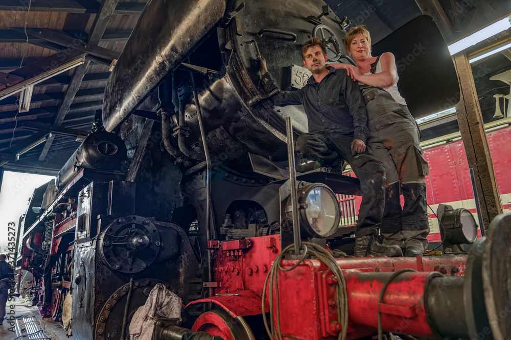 Fototapeta premium AUf der Dampflokomotive