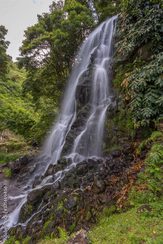 Fototapeta premium Azores Waterfall