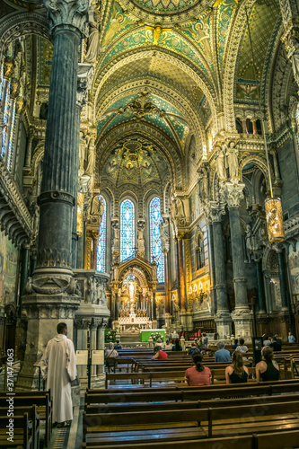 Basilique Notre-Dame de la Garde in marseille