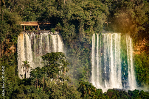 salto las dos hermanas en las cataratas del iguazu