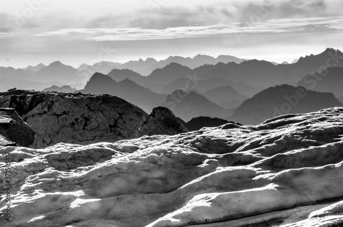 Glaciar del Aneto photo