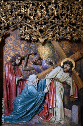 Jesus meets his Mother on the Way of the cross. St Martin's Cathedral in Bratislava, Slovakia. 2020/05/20.