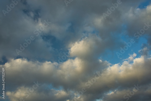 stormy sky with clouds. cielo nublado tormentoso © Javier Ocampo Bernas