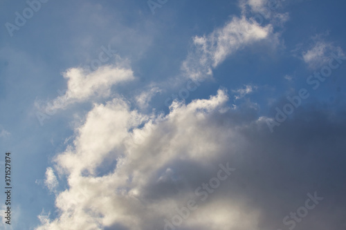 stormy sky with clouds. cielo nublado tormentoso