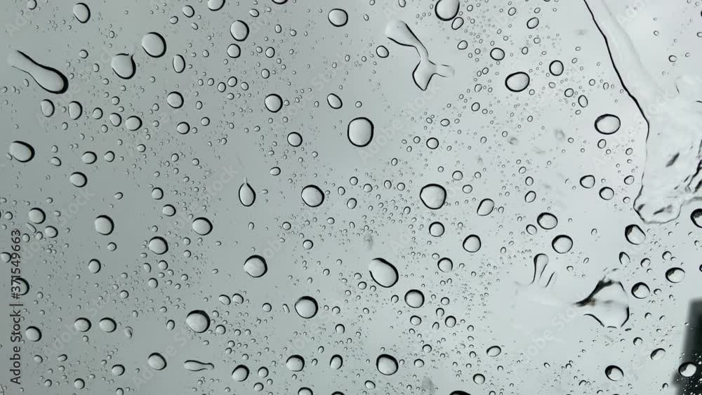 rainning, droplet of water on Car mirror at Evening
rainning, droplet of water on Car mirror at Evening