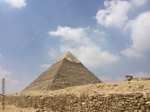 pyramid of giza