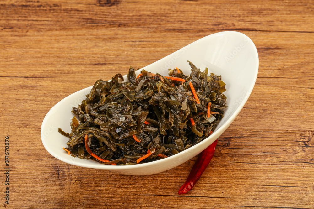 Seaweed cabbage with carrot and sesame Seaweed cabbage with carrot and sesame