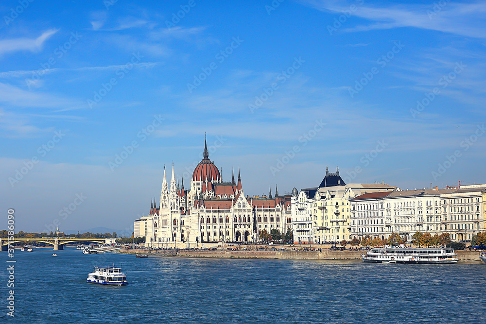 Obraz premium Budapest parliament landscape, tourist view of the capital of hungary in europe, architecture landscape
