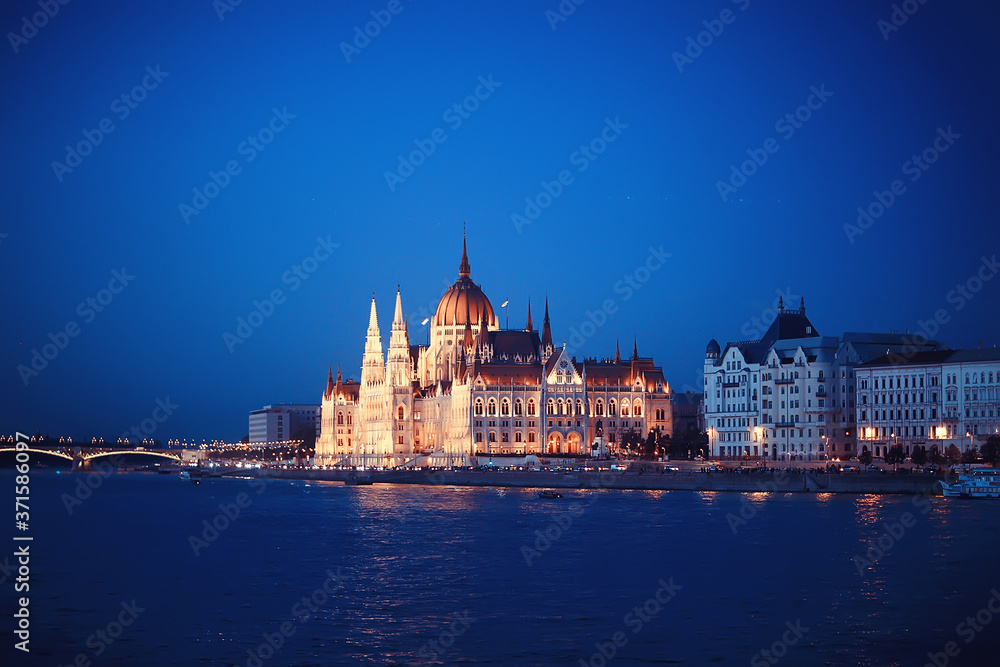 Obraz premium night view architecture budapest hungary tourist trip nightlife europe landscape