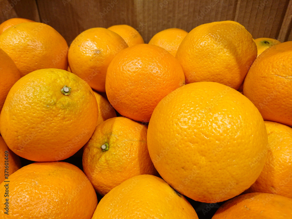 Oranges on the market Oranges on the market