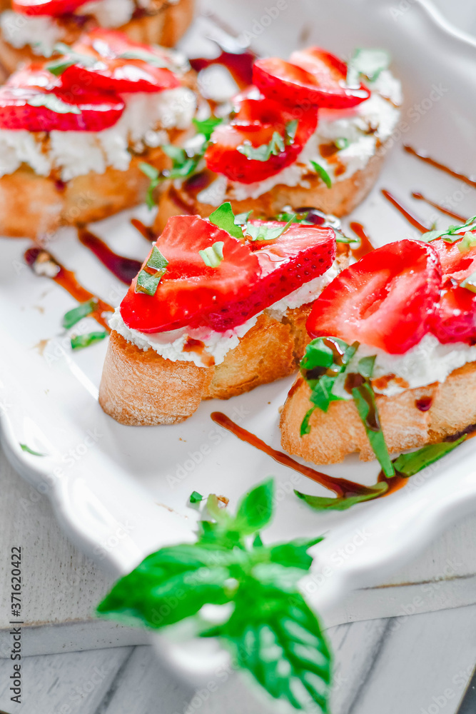 Strawberry Bruschetta Toasts