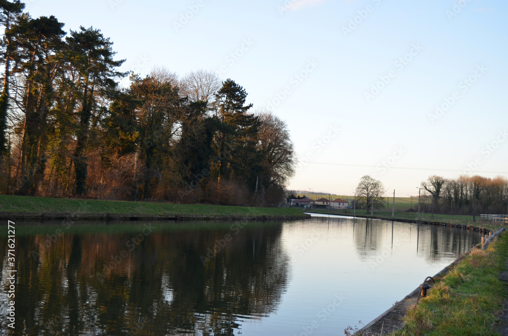Obraz premium canal de saint quentin