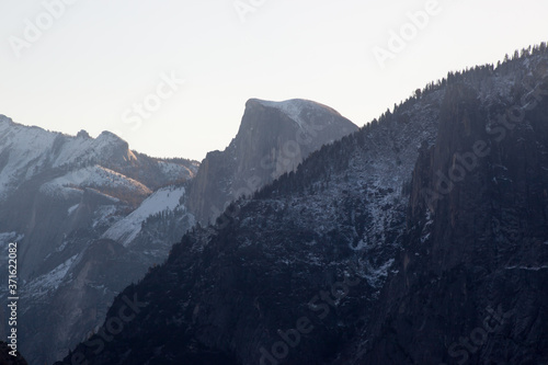 Wallpaper Mural Half Dome in Yosemite Valley Torontodigital.ca