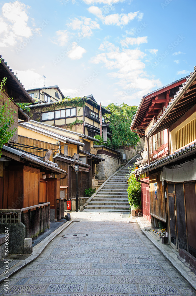 Sannenzaka street at morning. Kyoto, Japan. 