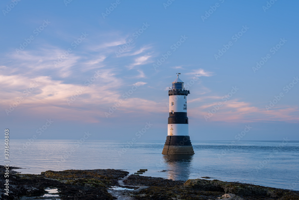 Obraz premium lighthouse on the coast
