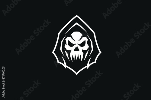 Simple Grim Reaper Skull Edgy Geometric Design
