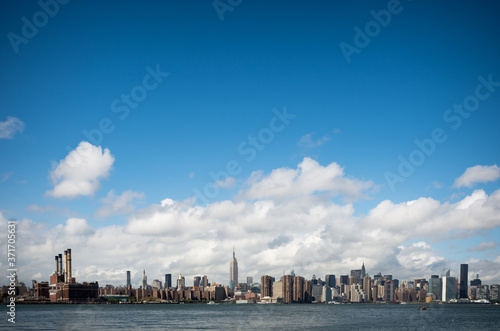 Manhattan skyline and East River seen from Brooklyn, New York