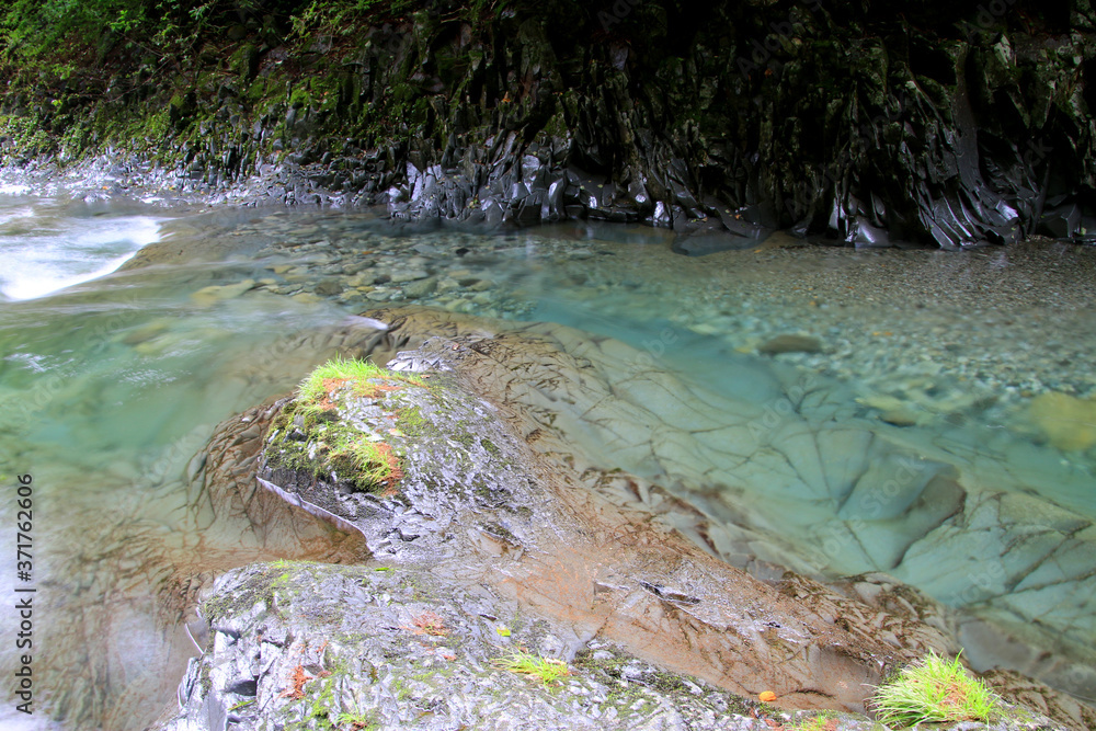 夏の中津川渓谷(猪苗代町・北塩原村) 夏の中津川渓谷(猪苗代町・北塩原村)