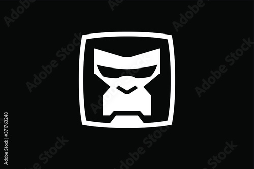 Simple Monkey (Chimpanzee) Icon Design